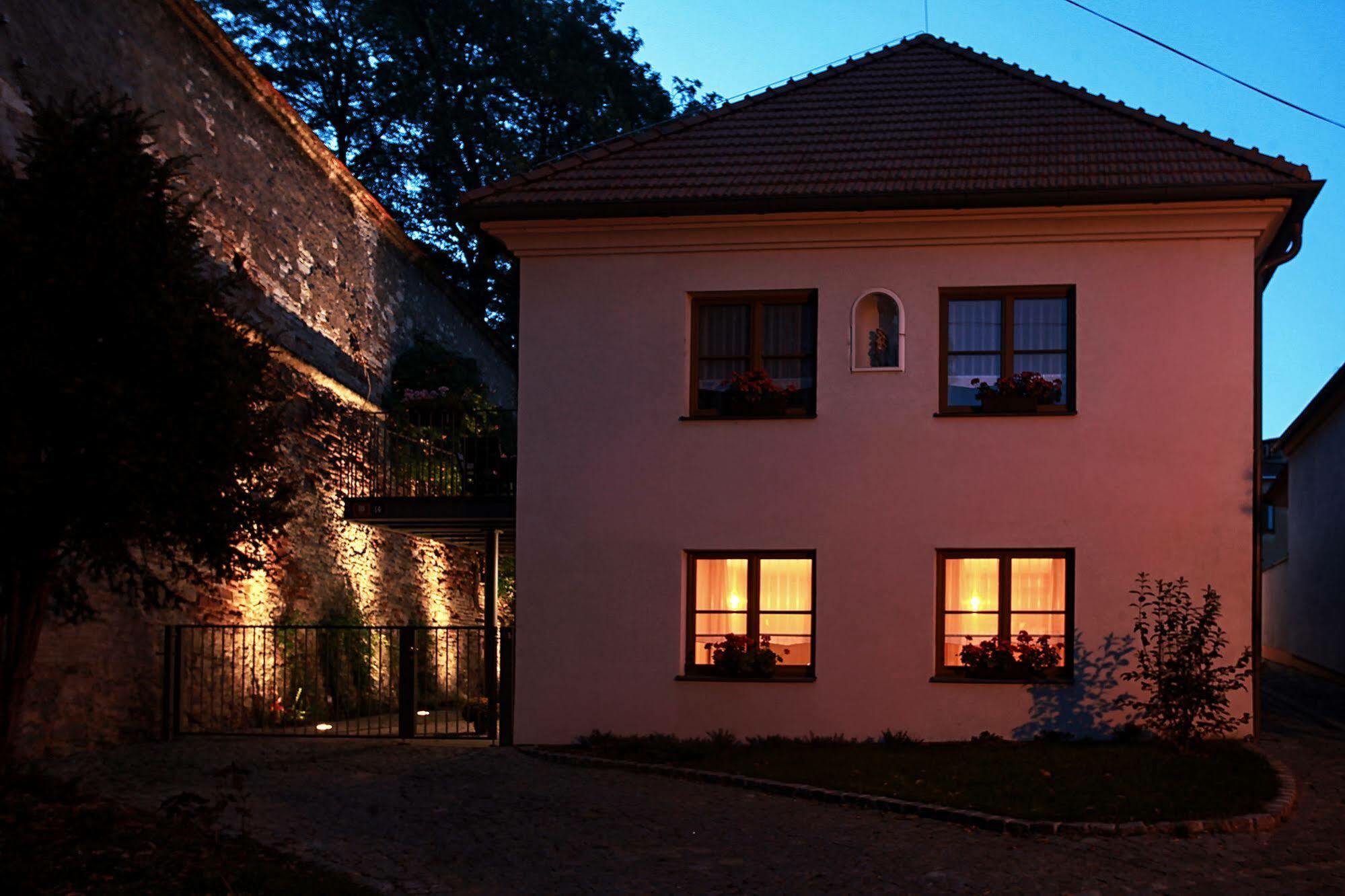 Penzion Dobré Časy Poděbrady Extérieur photo
